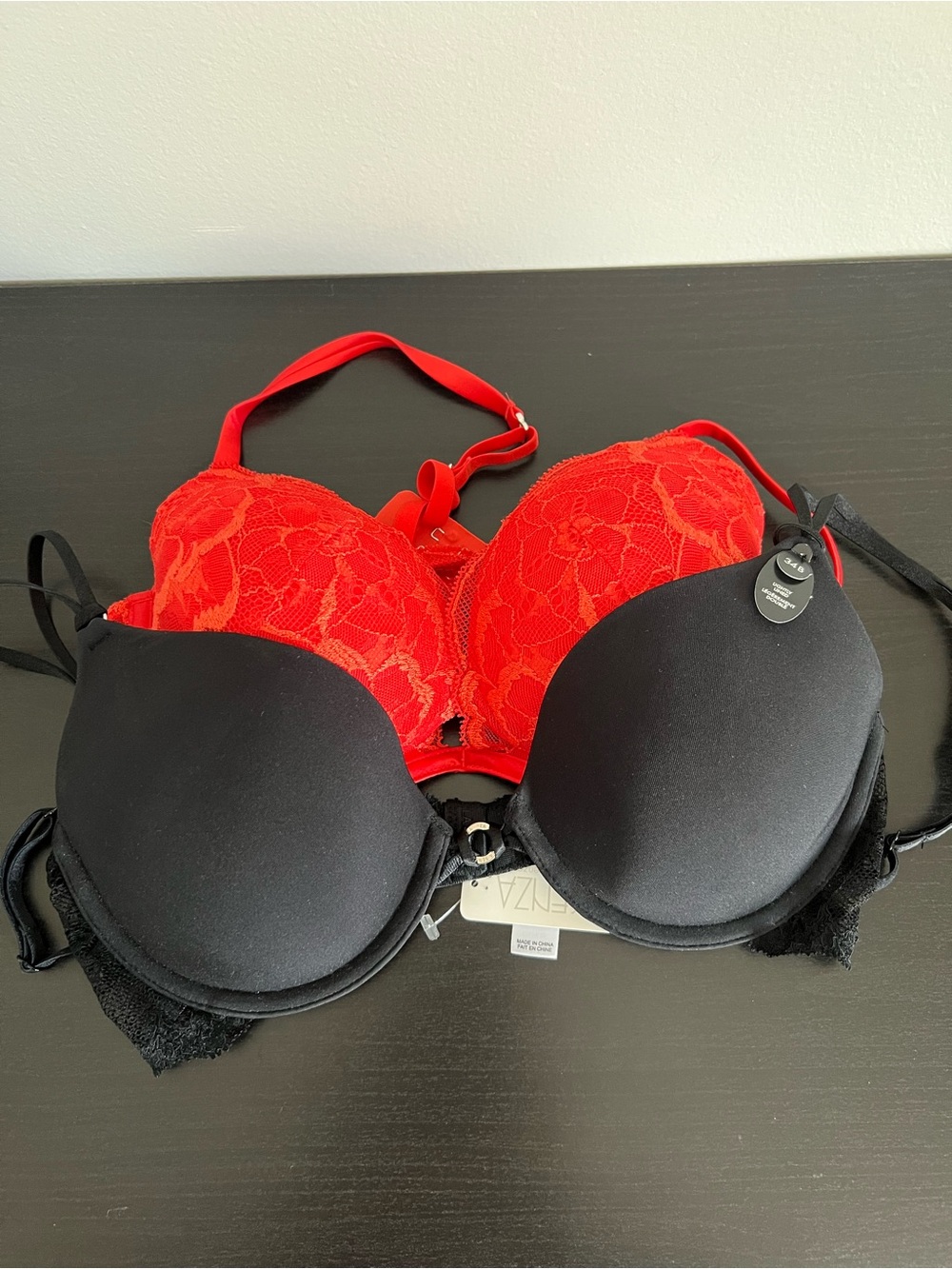 2/$32 Two La SENZA Push-Up Convertible Bras | Red Lace & Black Smooth | Size 34B
